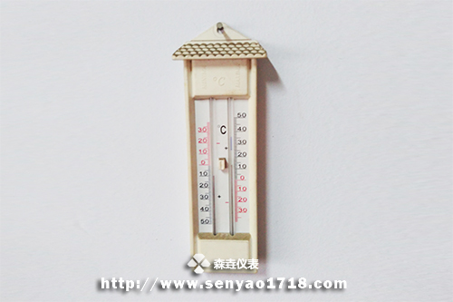冬季实木家具保养，需关注室内温度湿度变化.jpg