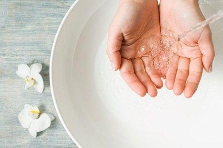 洗脸水什么温度最合适？.jpg