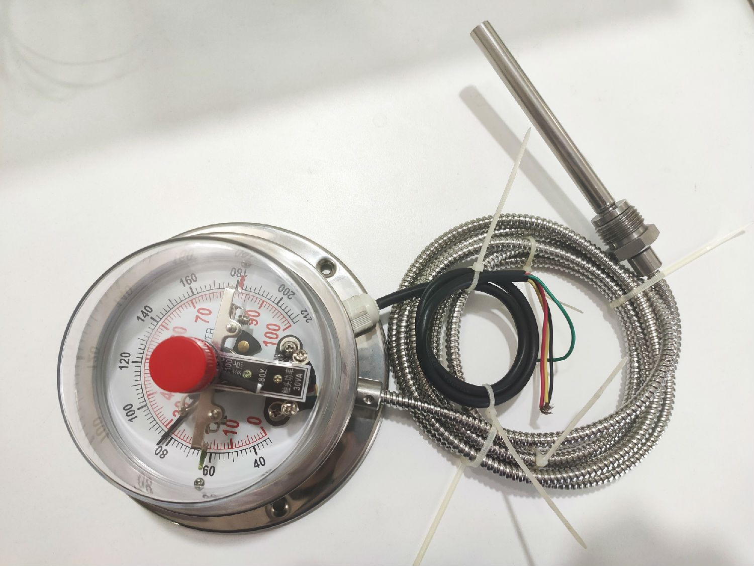 电接点双金属温度计